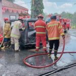 Dua Mobil Hangus Terbakar di SPBU Banyumas, Sopir Kabur Tinggalkan Lokasi